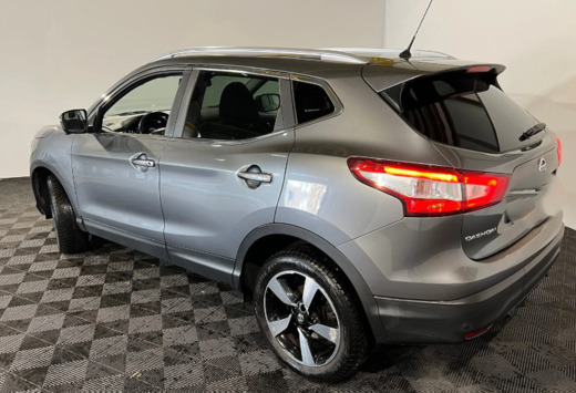 Nissan Qashqai 1.2 DIG-T 2WD Connect Edition