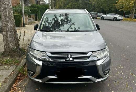 Mitsubishi Outlander 2.0 4WD Plug-In Hybrid Plus