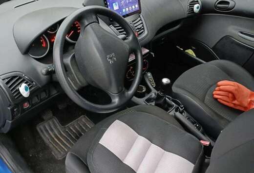 Peugeot 206+ 1.1e 60ch Urban