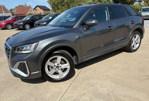 Audi Q2 35 TFSI S line S tronic + Leder + Camera