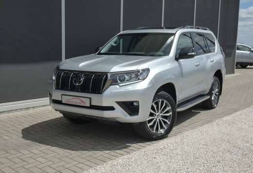 Toyota Automaat *Black Premium* +Leder +Luchtvering + ...