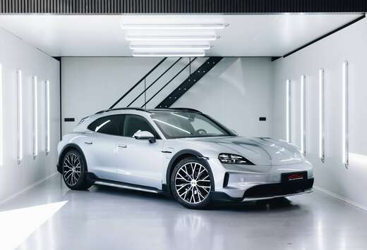 Porsche 4 Cross Turismo Pano BOSE ACC