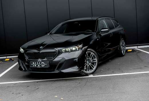 BMW M-sport  Headup  Camera  Trekhaak  H. Kardon