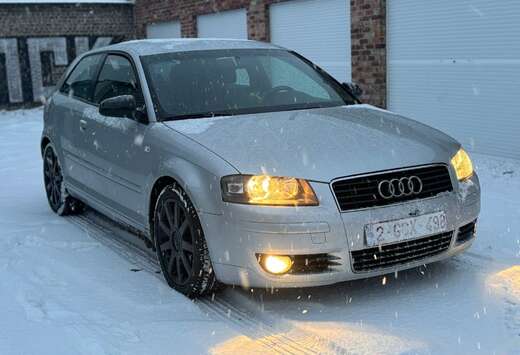 Audi 2.0i 16v FSI Attraction Tiptronic