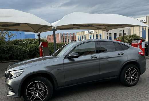 Mercedes-Benz e Coupe 4Matic 7G-TRONIC AMG Line