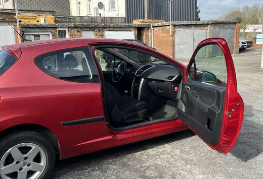 Peugeot 1.4i 16v Sporty