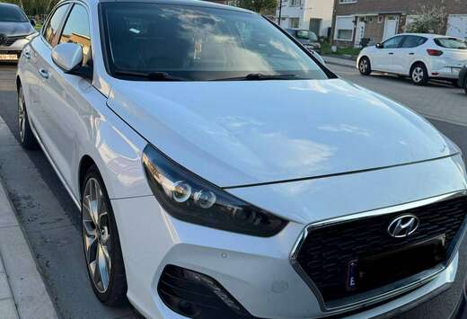 Hyundai i30 Fastback 1.4 T-GDi Shine