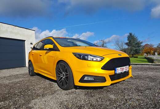 Ford FOCUS ST 2 - 2.0 TDCi - Kombi / Turnier