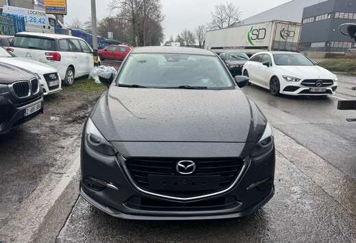 Mazda 3 1.5 D Skydrive
