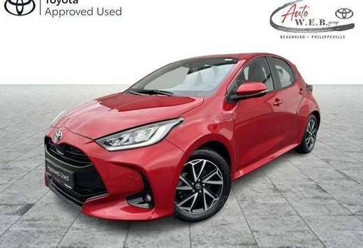 Toyota 1.5 Hybrid Iconic + NAVI HI-TECH PACK