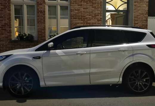 Ford Kuga 1.5 EcoBoost 2x4 ST-Line