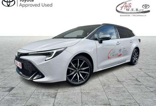 Toyota Touring Sports 1.8 Hybrid CVT