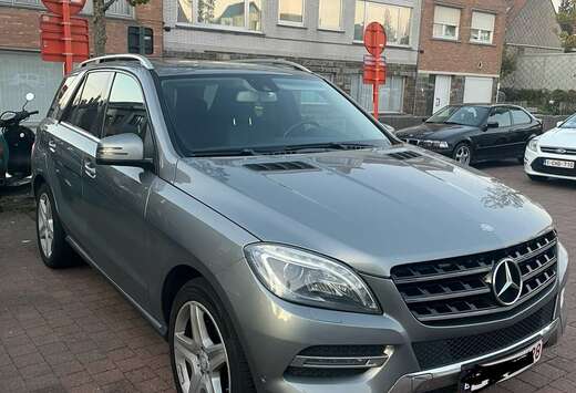 Mercedes-Benz BlueTEC 4MATIC 7G-TRONIC