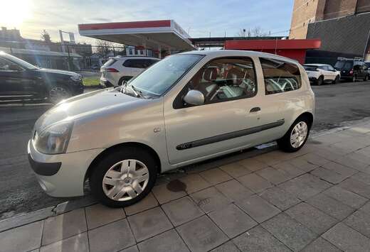 Renault 1.2i Campus. prête à immatriculer. airco.