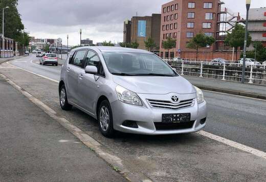 Toyota Verso 1.6i Sol