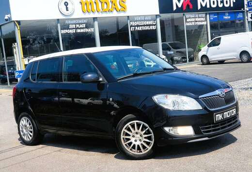 Skoda 1.6 TDi 90CV - CLIM - GPS - BLUETOOTH