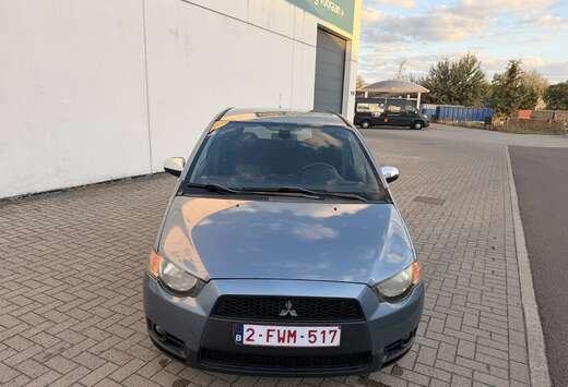 Mitsubishi 1.3i Intense