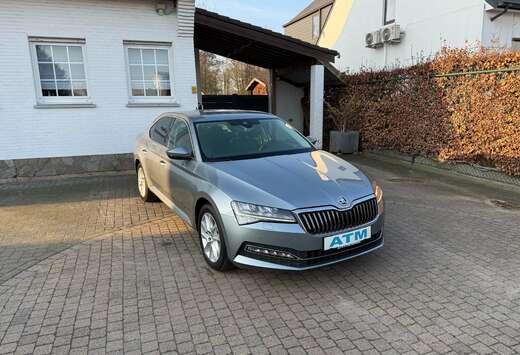 Skoda 1.5 TSI ACT Sportline DSG/lane-side-front assis ...