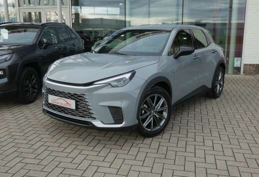 Lexus Hybrid Elegant +LEDER+Elektrische koffer+GSM la ...