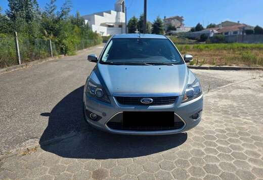 Ford Focus 1.6i 16v Sport