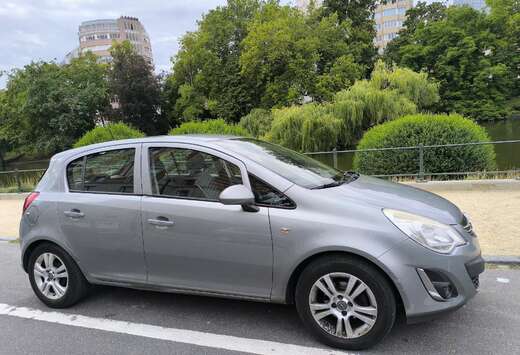 Opel 1.2 - 100 ch Twinport Design Edition