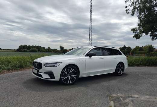 Volvo T6 Recharge AWD Plus Dark