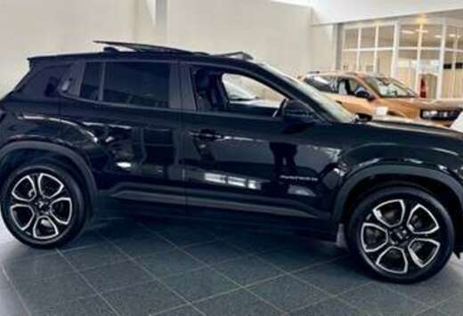 Jeep Avenger 1.2 Turbo MHEV Summit