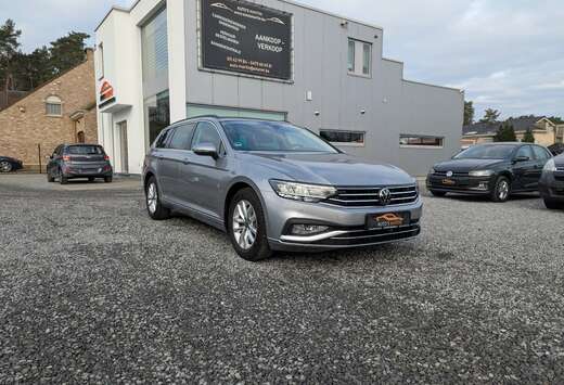 Volkswagen SW 1.5 TSI DSG  NAVI  CARPLAY  PARKSENS