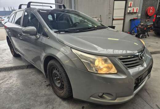 Toyota 2.0 D-4D Sol //MARCHAND OU EXPORT//