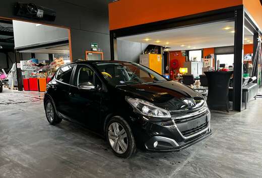 Peugeot 12 MOIS DE GARANTIE208 1.2i Active