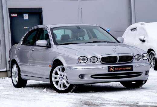 Jaguar 2.5i V6 24v 4WD Executive _1er Main _Garantie