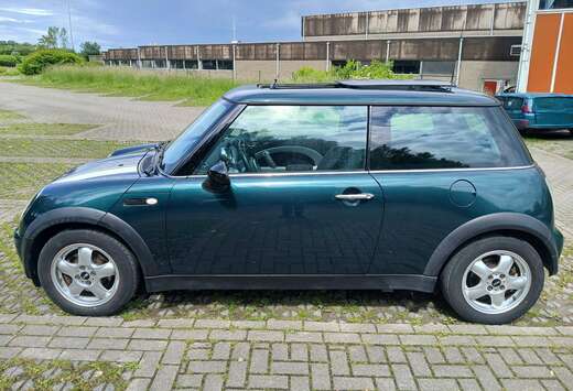 MINI Mini 1.6i 16v One