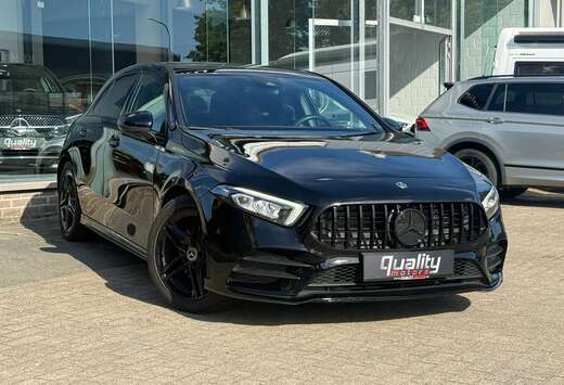 Mercedes-Benz A 180 AMG Line // BLACK EDITION //