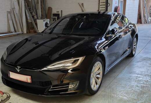 Tesla Model S 75 kWh Dual Motor