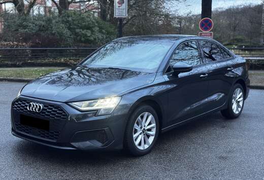 Audi A3 limousine 30 TFSI S TRONIC LED APPLE CARPLAY