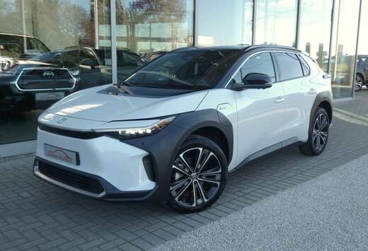 Toyota 2WD STYLE PLUS +Pano dak +LEDER +JBL +360Camer ...