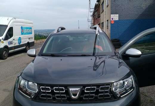 Dacia 1.5 dCi 4x2 gps écrans intégrée climatisatio ...