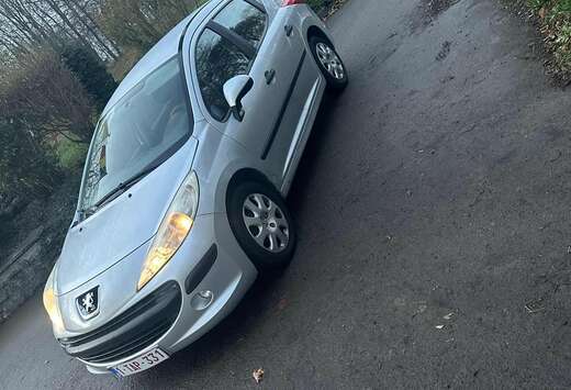 Peugeot 1.4i Premium