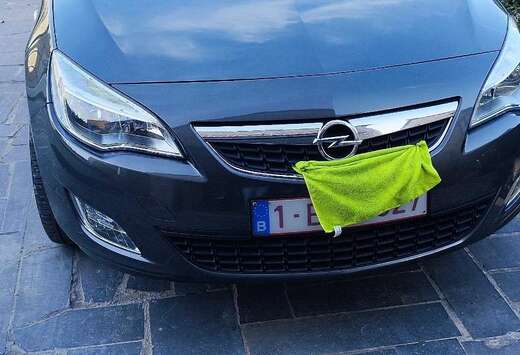 Opel Sports Tourer 1.7 CDTI 110 ch FAP Cosmo Pack