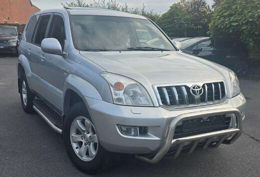 Toyota Land Cruiser D-4D Automatik Executive only Afr ...