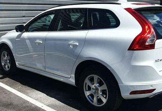 Volvo XC60 2.0 D4 Momentum Geartronic