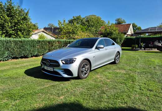 Mercedes-Benz E 300 de 4Matic 9G-TRONIC AMG Line