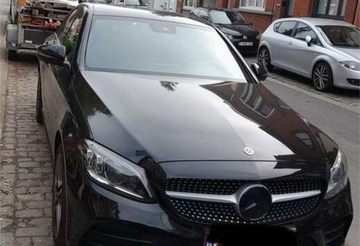 Mercedes-Benz de 9G-TRONIC AMG Line