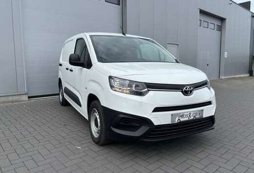 Toyota / FAIBLE KM/CLIM/ BLUETOOTH/ GARANTIE CONSTRUC ...