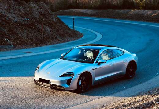 Porsche Taycan 93.4 kWh Taycan GTS