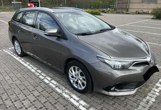 Toyota 1.6 D-4D Touring Sports Comfort