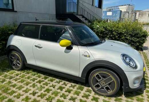 MINI Mini Cooper SE Trim L