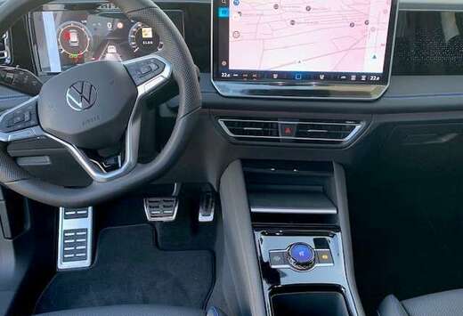 Volkswagen R-LINE BLACK STYLE 1.5 eHYBRID 177CV DSG6