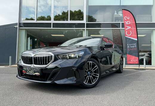 BMW M PACK / CARPLAY / HARMAN KARDON / TREKHAAK / HEA ...