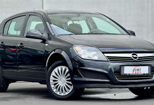 Opel Astra 1.6i Cosmo